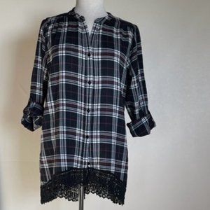 Wallpapher Soft Black Plaid Shirt with Wide Lace Trim size XL